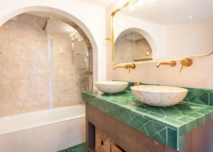 Spacious Andalusian With Private Pool Rems *