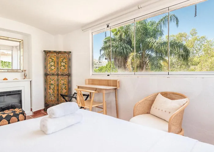 Spacious Andalusian With Private Pool Rems *