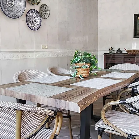 Spacious Andalusian With Private Pool Rems *