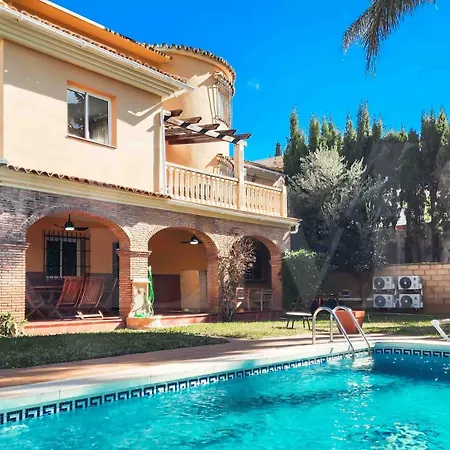 Spacious Andalusian With Private Pool Rems Feriehus Benalmádena