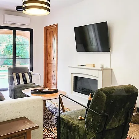 Spacious Andalusian With Private Pool Rems *