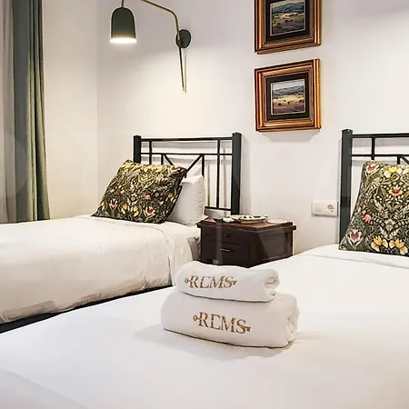 Spacious Andalusian With Private Pool Rems Semesterbostad Benalmádena